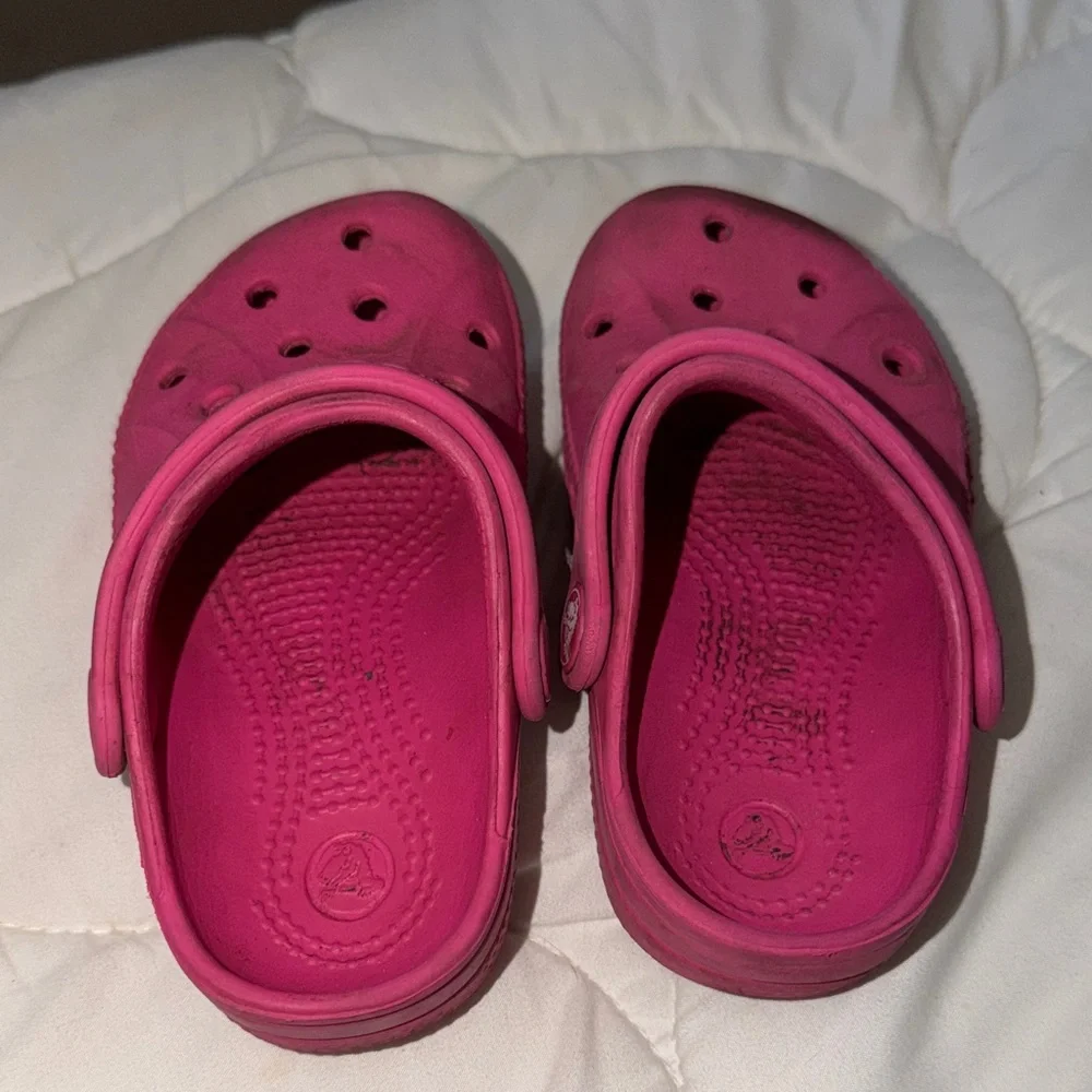 CROCS Kids Bold Pink Clogs